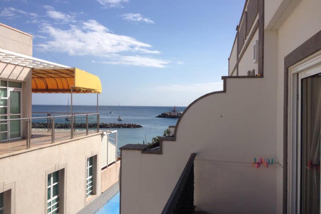 Schoene Wohnung Direkt Am Meer Mit Meerblick, Wlan プエルト・デ・モガン エクステリア 写真