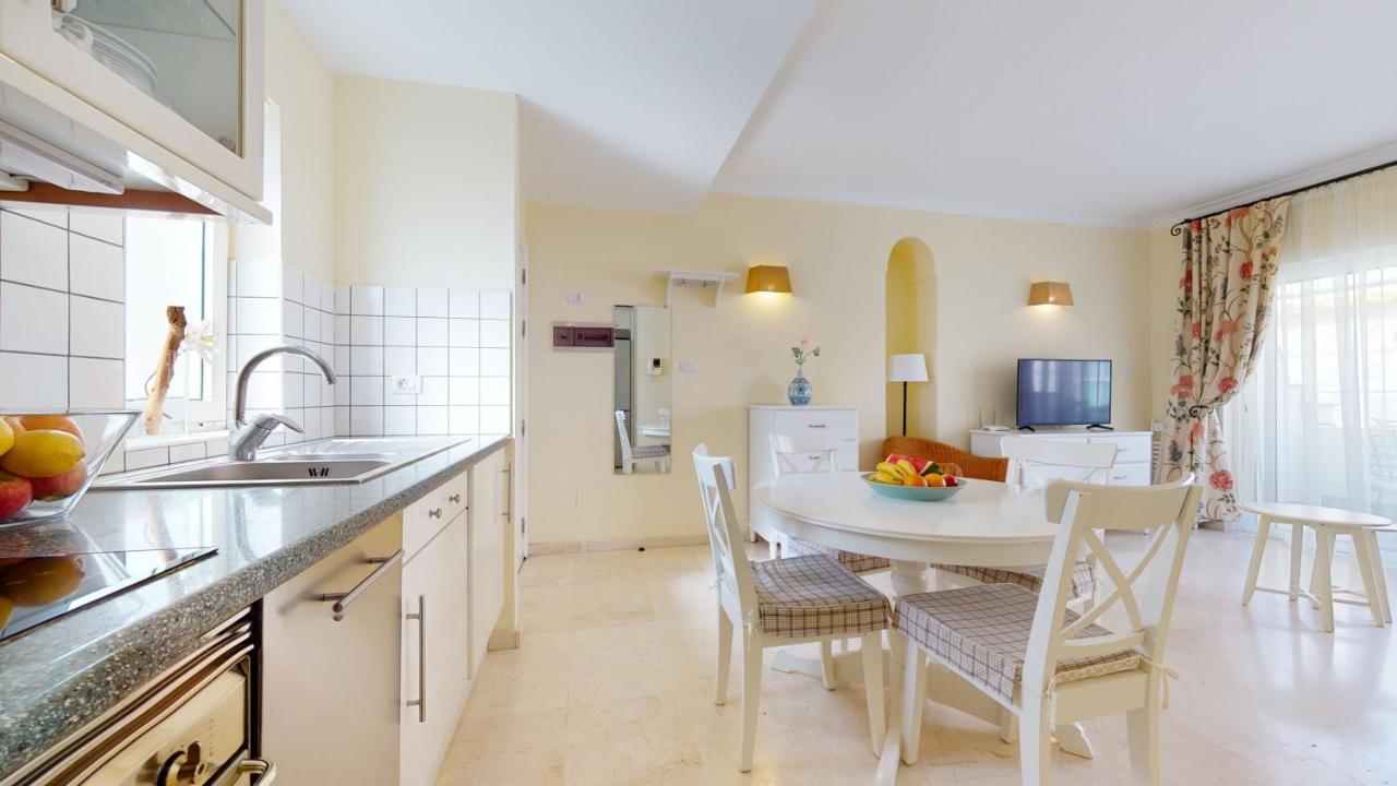 Schoene Wohnung Direkt Am Meer Mit Meerblick, Wlan プエルト・デ・モガン エクステリア 写真