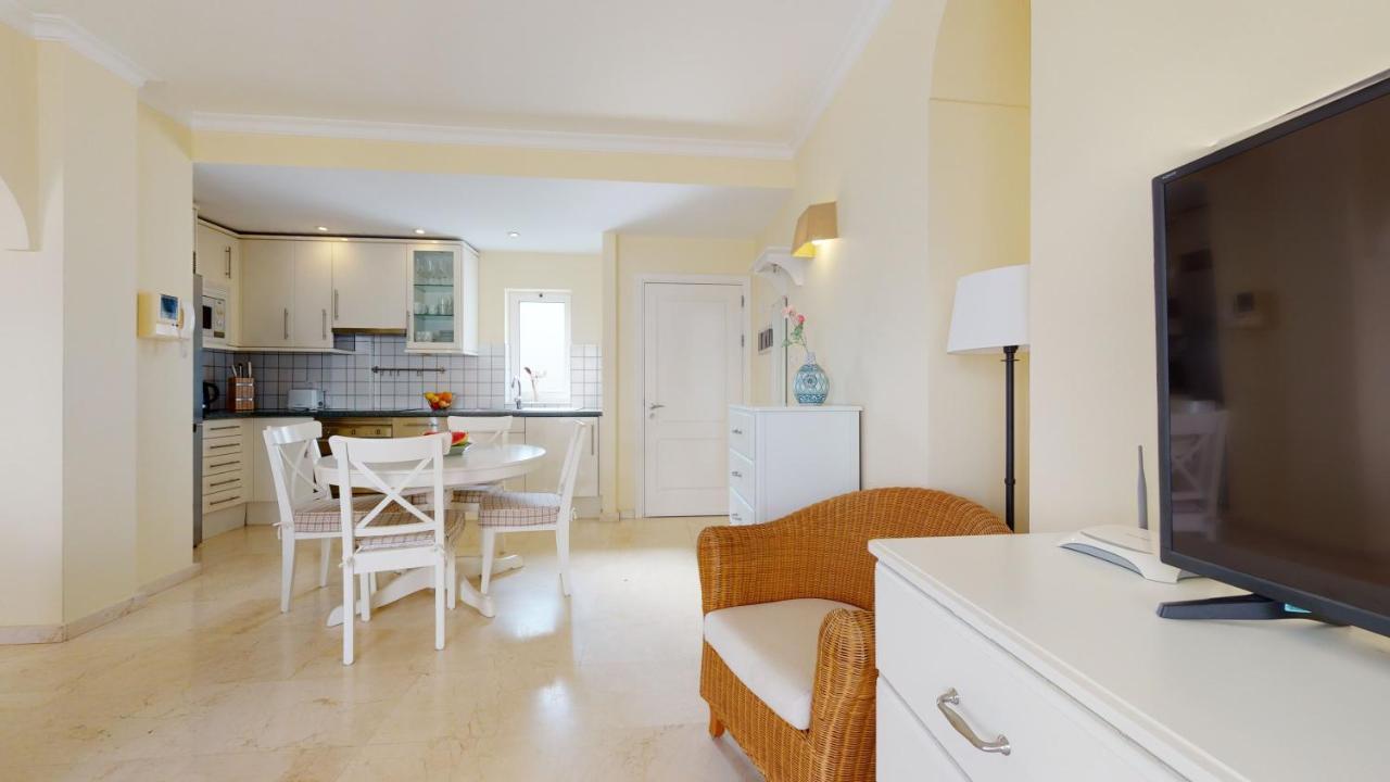 Schoene Wohnung Direkt Am Meer Mit Meerblick, Wlan プエルト・デ・モガン エクステリア 写真