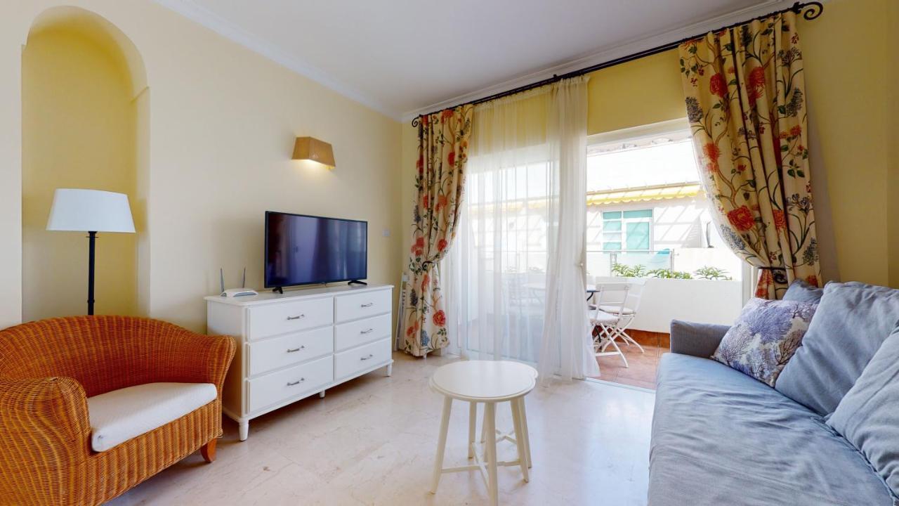 Schoene Wohnung Direkt Am Meer Mit Meerblick, Wlan プエルト・デ・モガン エクステリア 写真