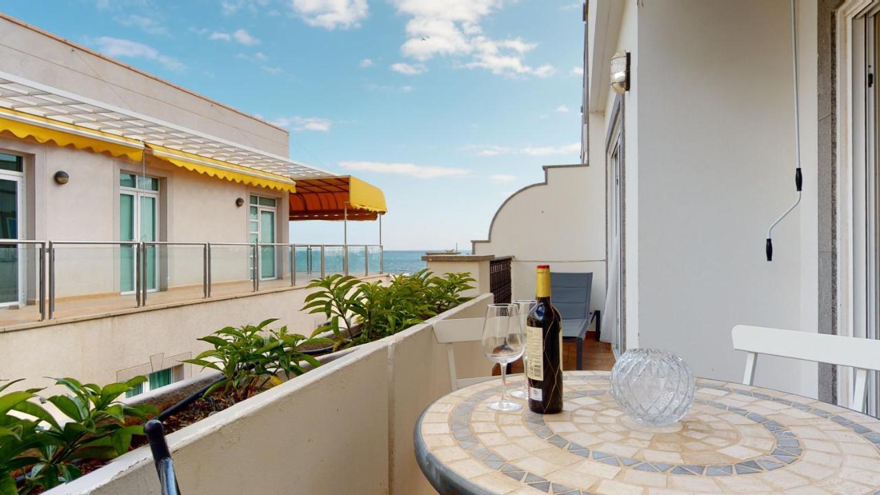 Schoene Wohnung Direkt Am Meer Mit Meerblick, Wlan プエルト・デ・モガン エクステリア 写真