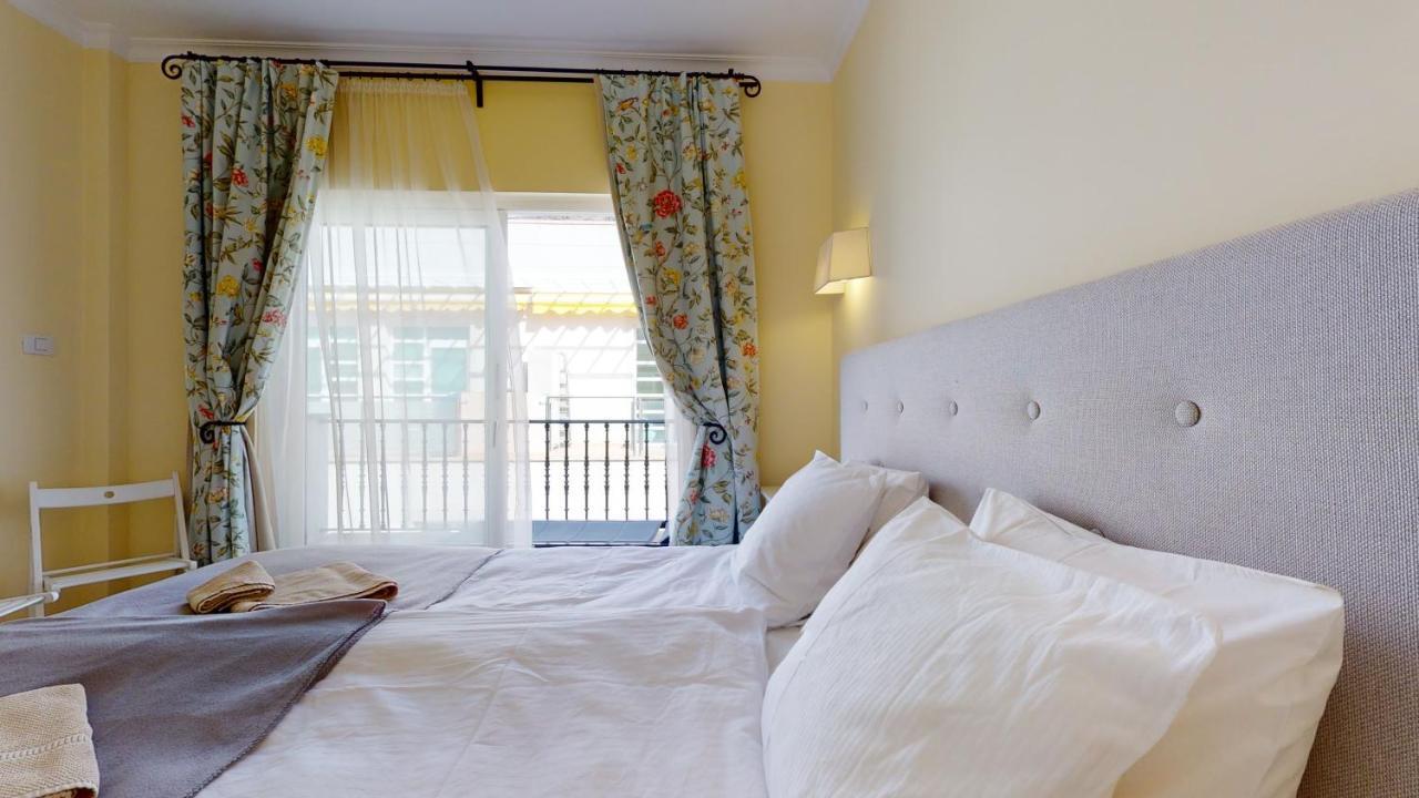 Schoene Wohnung Direkt Am Meer Mit Meerblick, Wlan プエルト・デ・モガン エクステリア 写真